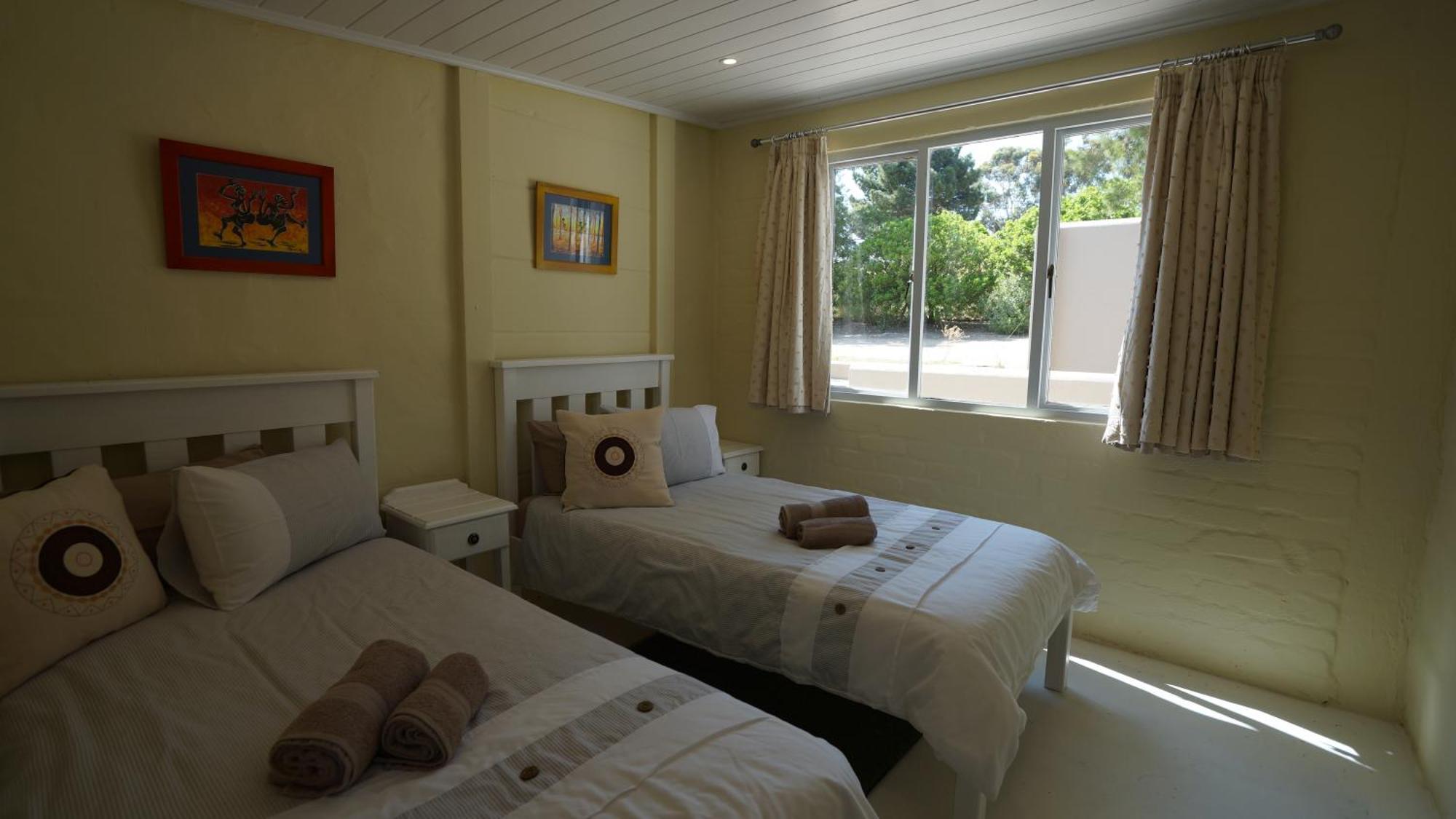 Stellar Overberg Travellers Lodge Napier Exterior photo